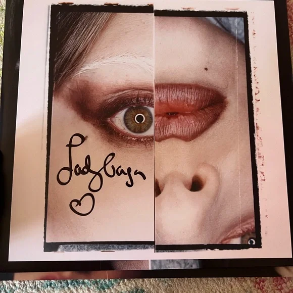 Signed Music Memorabilia Collection - Picture 5 of 10